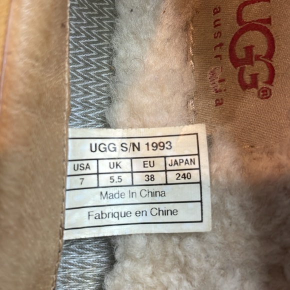 UGG Ashdale Red/Tan Duck Shoes Size 7 - Picture 6 of 7